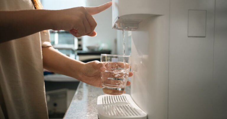 Conserto de Purificador de Água em Londrina | Assistência Perto de Mim agua sem controle de temperatura